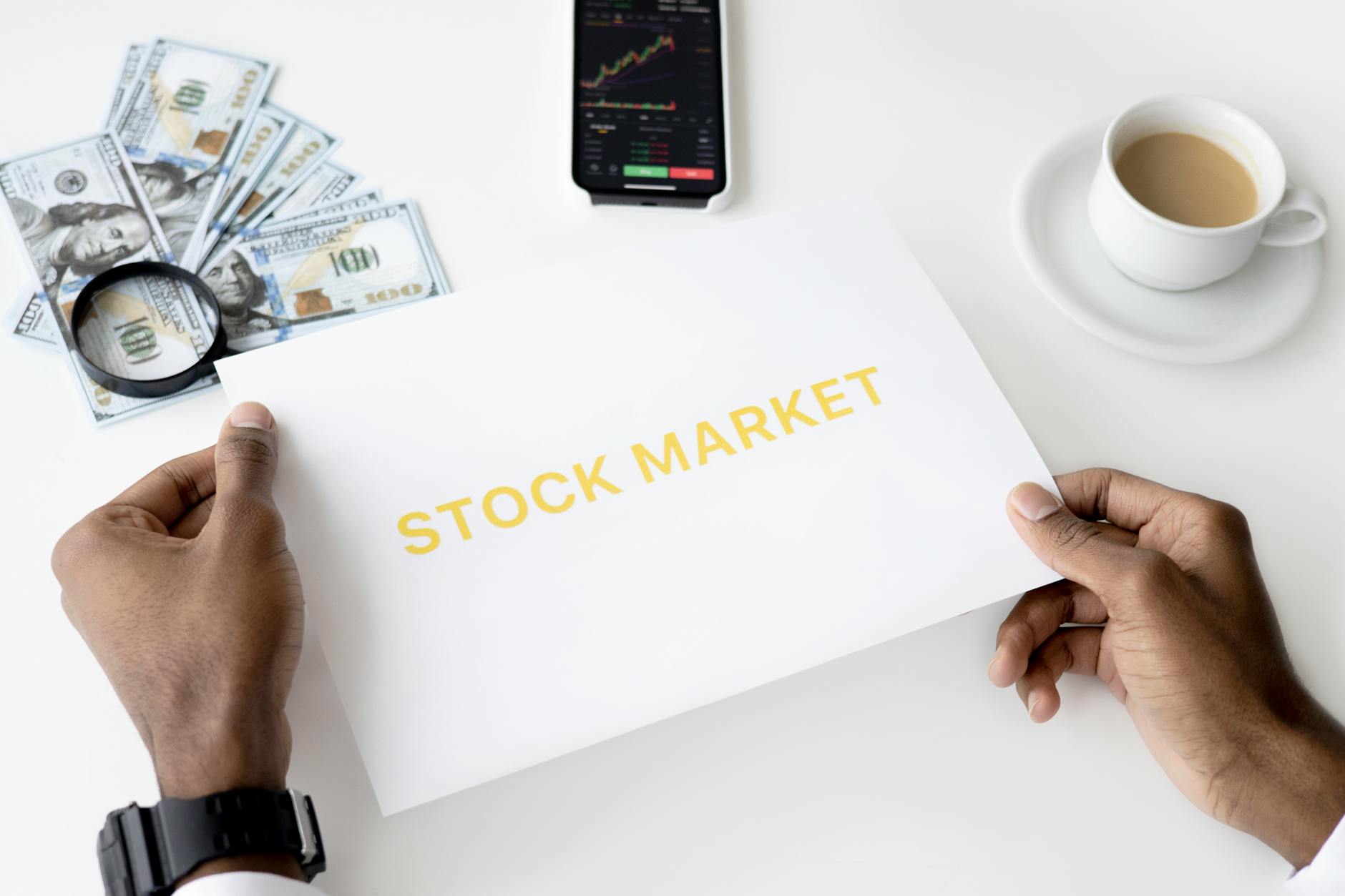 Investing $100: Smart Start or Pitfall?